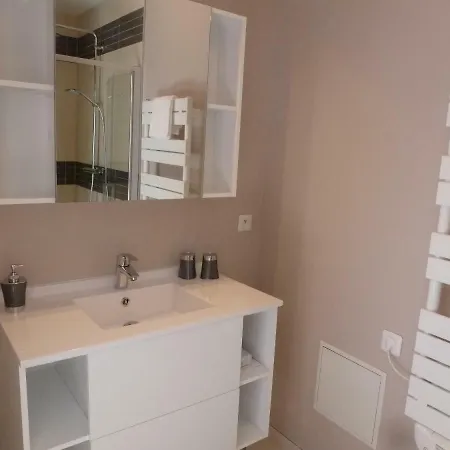 Le Relais Des Flaneurs Thaon